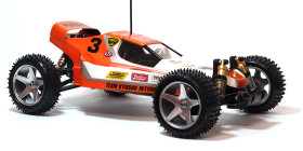 Kyosho_Maxxum_run02_10