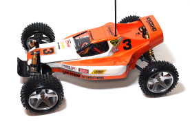 Kyosho_Maxxum_run02_04