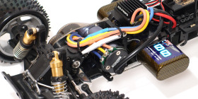 Kyosho_Maxxum_run02_09